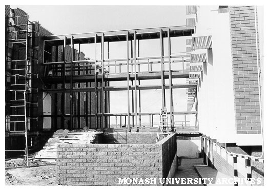 Walkway between University Offices Stages 1 and 2