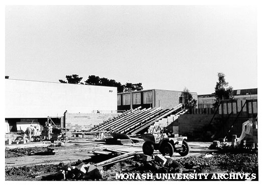 Construction of tiered seating, Science lecture theatres