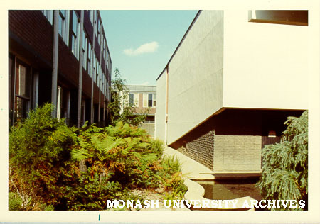 Zoology lecture theatre (right) and Senior Chemistry building (left)