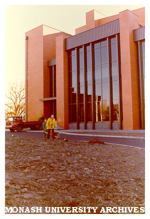 Robert Blackwood Hall