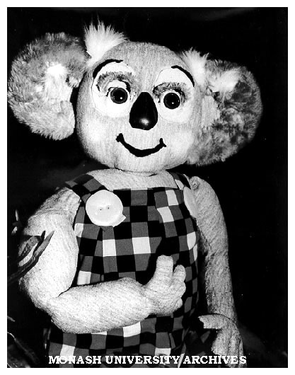 Blinky Bill puppet in show presented by puppeteer David Poulton