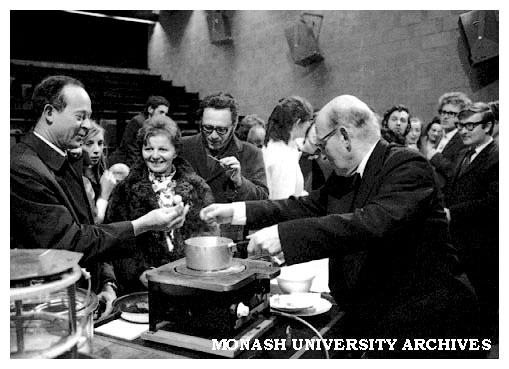 Professor N. Kurti giving lecture on physics and cooking