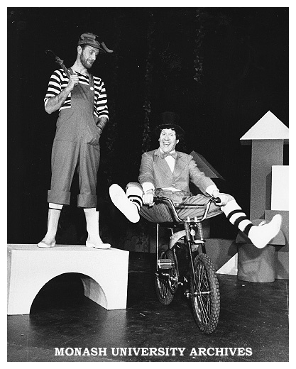 Scene from 'Giant John', Franciscus Henri (left) as Giant John