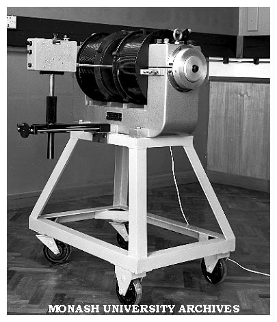 Electromagnet stand