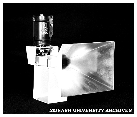 Microwave oscillator