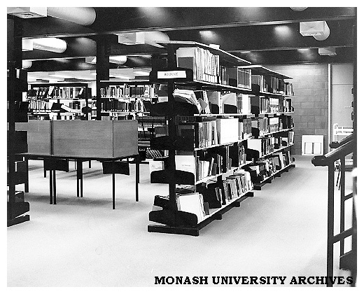 GIAE library interior