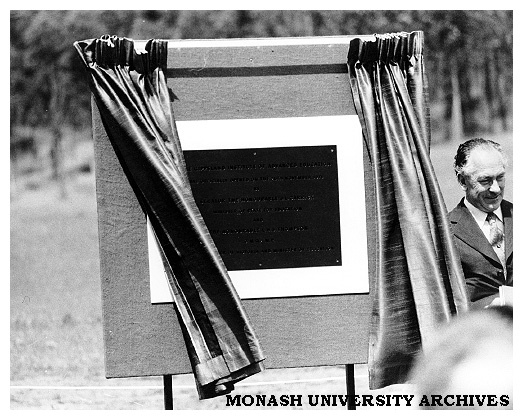 GIAE opening ceremony plaque