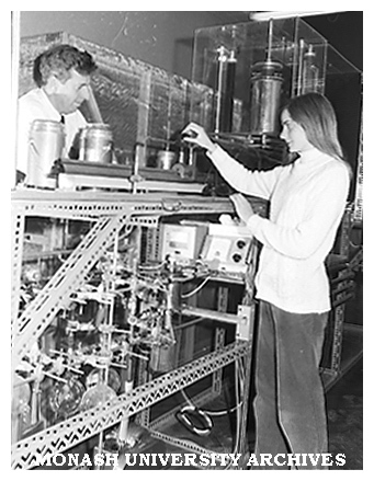 Gas laser supplying 10kw in pulses of a few nanoseconds