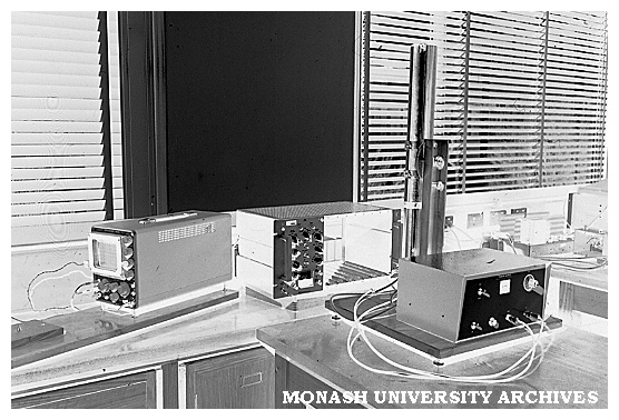 Cerenkov counter equipment