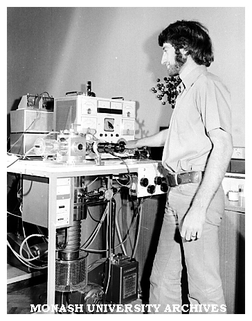 Ion bombardment unit preparing specimens for electron microscopy
