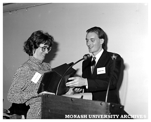 Andrew Firn presenting the Dulux Award to Christine Dvoracek