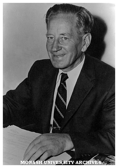 Mr Warwick Eunson, Principal of Frankston Teachers' College