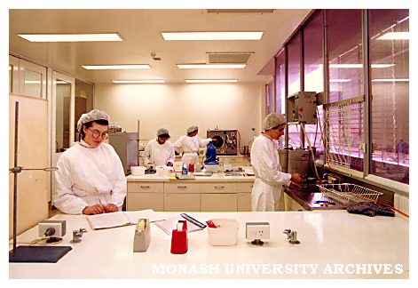 Pharmacy students in sterile dispensing class