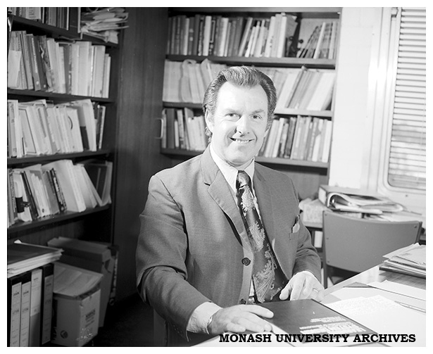 Dr Terence Hore, Director Higher Education Advisory &amp; Research Unit (HEARU)