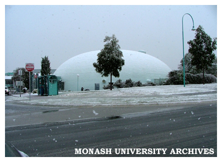 Binishell at Gipsland campus blanketed in snow