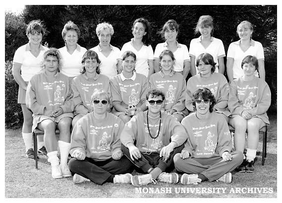Monash Intervarsity women's hockey team in Adelaide