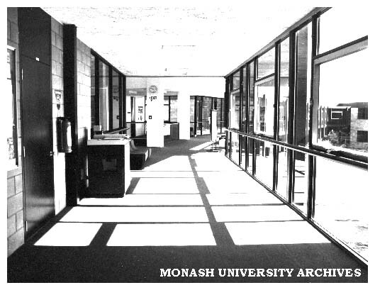 Gippsland campus administration building 1W looking toward building 1N