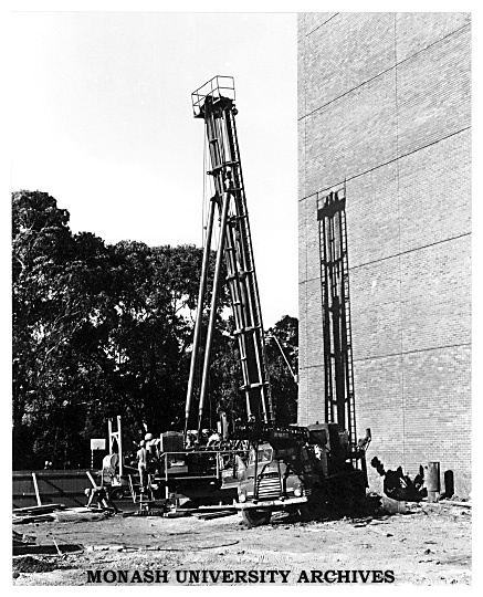 Construction of C Block, Caulfield Institute of Technology, Railway Avenue, Caulfield