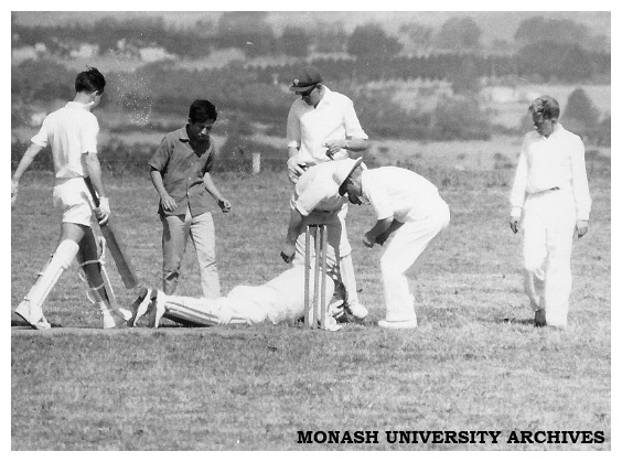 First Monash University cricket match, Vice-chancellors XI v Students XI, 28 November 1961