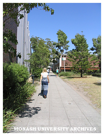 Pathway between Engineering and Central Science block