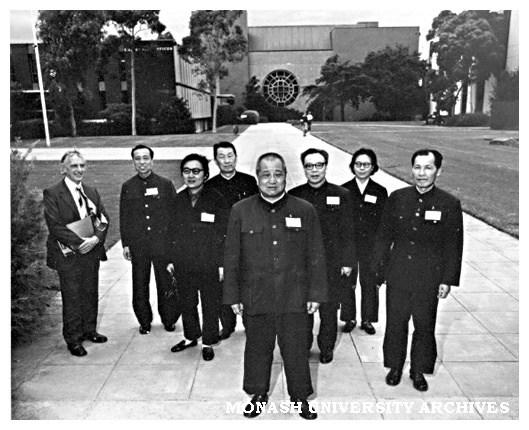 Chinese scientists at Monash with Dean of Arts Professor John Legge (left)