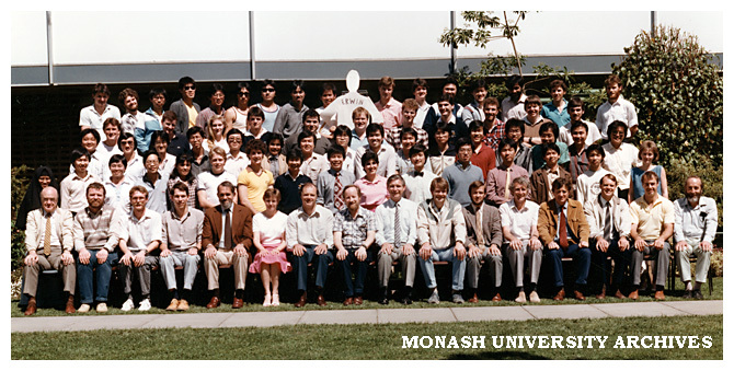 Civil Engineering 4th year students and staff 1985