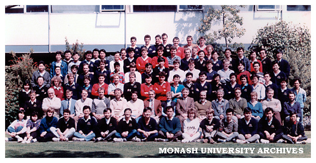 Civil Engineering 4th year students and staff 1987