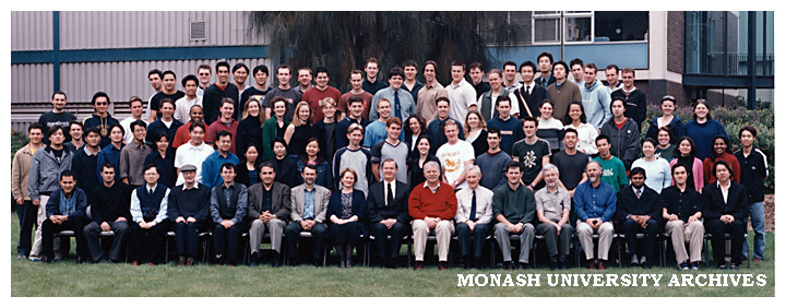 Civil Engineering 4th year students and staff 2001