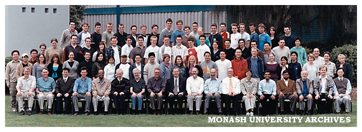 Civil Engineering 4th year students and staff 2003