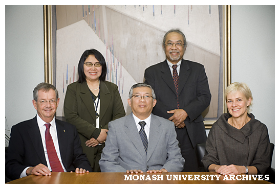Visit to Monash by Indonesian delegation.