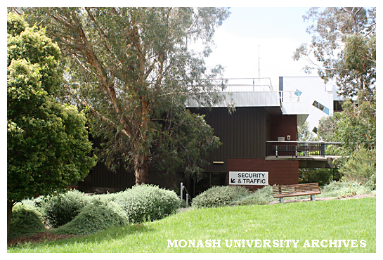 Grounds of Peninsula campus, near Building A