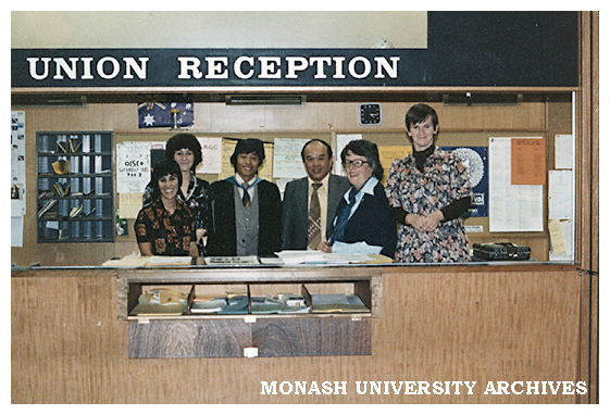 Union desk staff Cathy Celona (left), Sherrill Bell, student Keith Lee and father, Caroline Piesse and Jenny Chuck