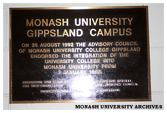 Monash University Gippsland Campus plaque at Gippsland Campus