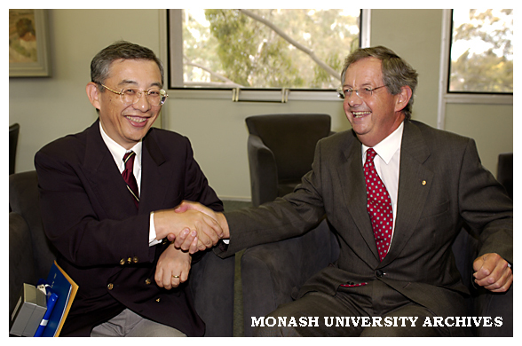 Japanese ambassador to Australia, Mr Hideaki Ueda with Vice-Chancellor Richard Larkins