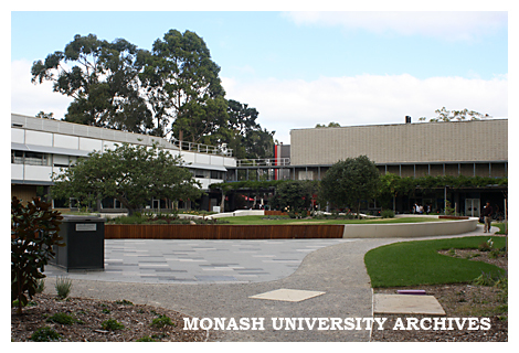 Kenneth Hunt Memorial Garden (Engineering courtyard), Clayton campus