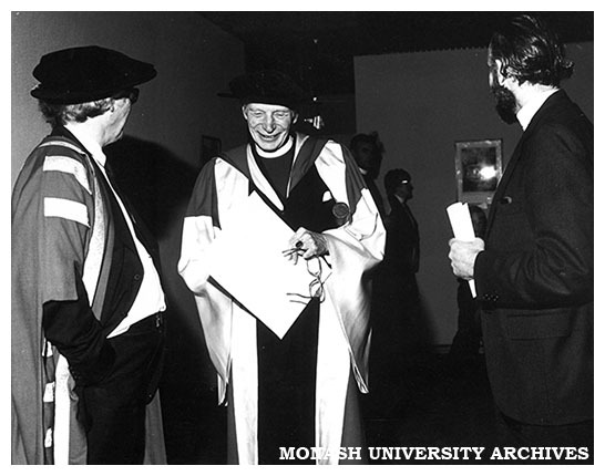 Honorary Doctor of Laws Sir Frank Woods (centre) with Chancellor Sir Richard Eggleston (left)