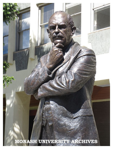 Bronze sculpture of John Monash, by sculptor Peter Corlett OAM, at western end of Forum, Clayton campus