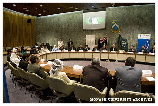 Delegations from universities from the Kingdom of Saudi Arabia and Monash University meet in the Council chamber