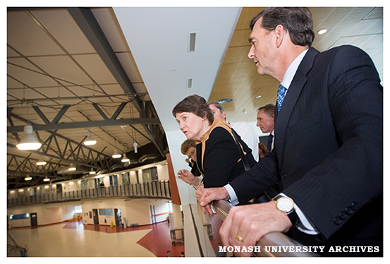 New Zealand Prime Minister Helen Clark and Premier John Brumby visiting the Australian Synchrotron
