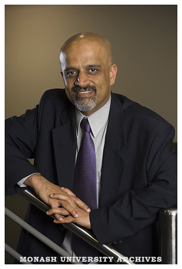 Professor Mohan Krishnamoorthy, Associate Dean Research, Faculty of Engineering
