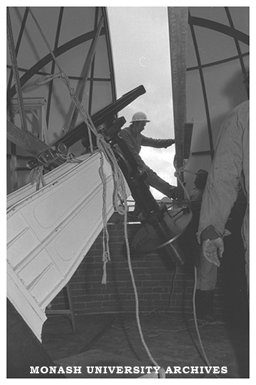 Installation of Monash Observatory dome at Mt Burnett