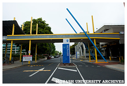 Caulfield campus Queens Walk entrance