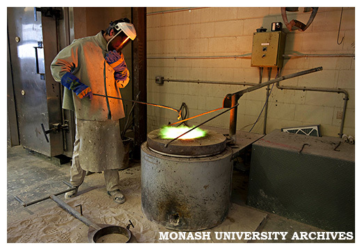 Faculty of Art, Design &amp; Architecture bronze pour demonstration