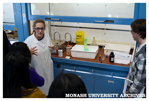 Chemistry demonstration - Clayton Open Day 2011