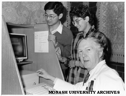 Associate Professor Eric Glasgow with Anatomy students and new computer aided learning facility