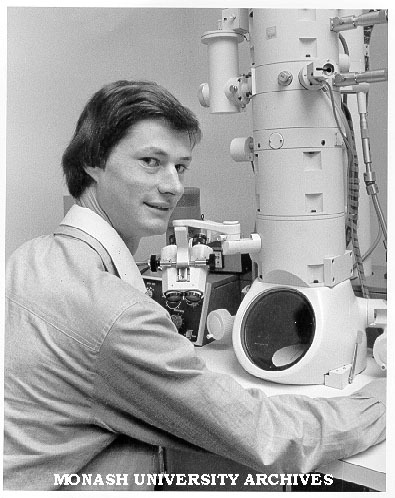 Dr Stephen Phillips of Anatomy department