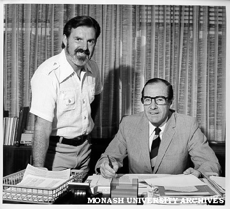 Dr Terry Hore, director of HEARU (left) and Professor Bruce West, Pro-Vice-Chancellor