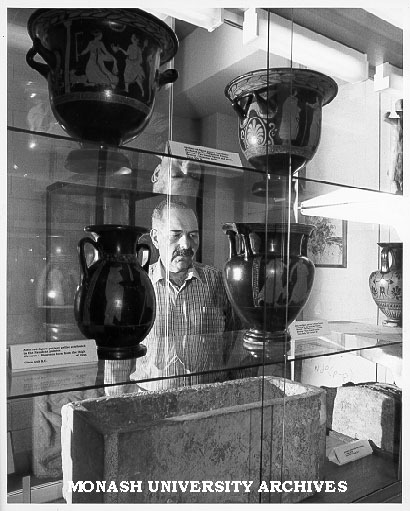 Dr Saul Bastomsky in Classical Studies museum