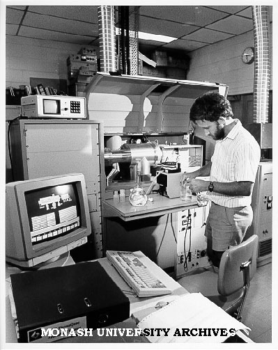 Professor Gordon Lister in laboratory