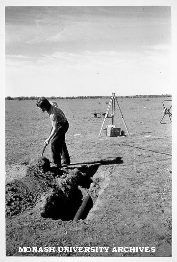 Digging trench in Minindee Basin